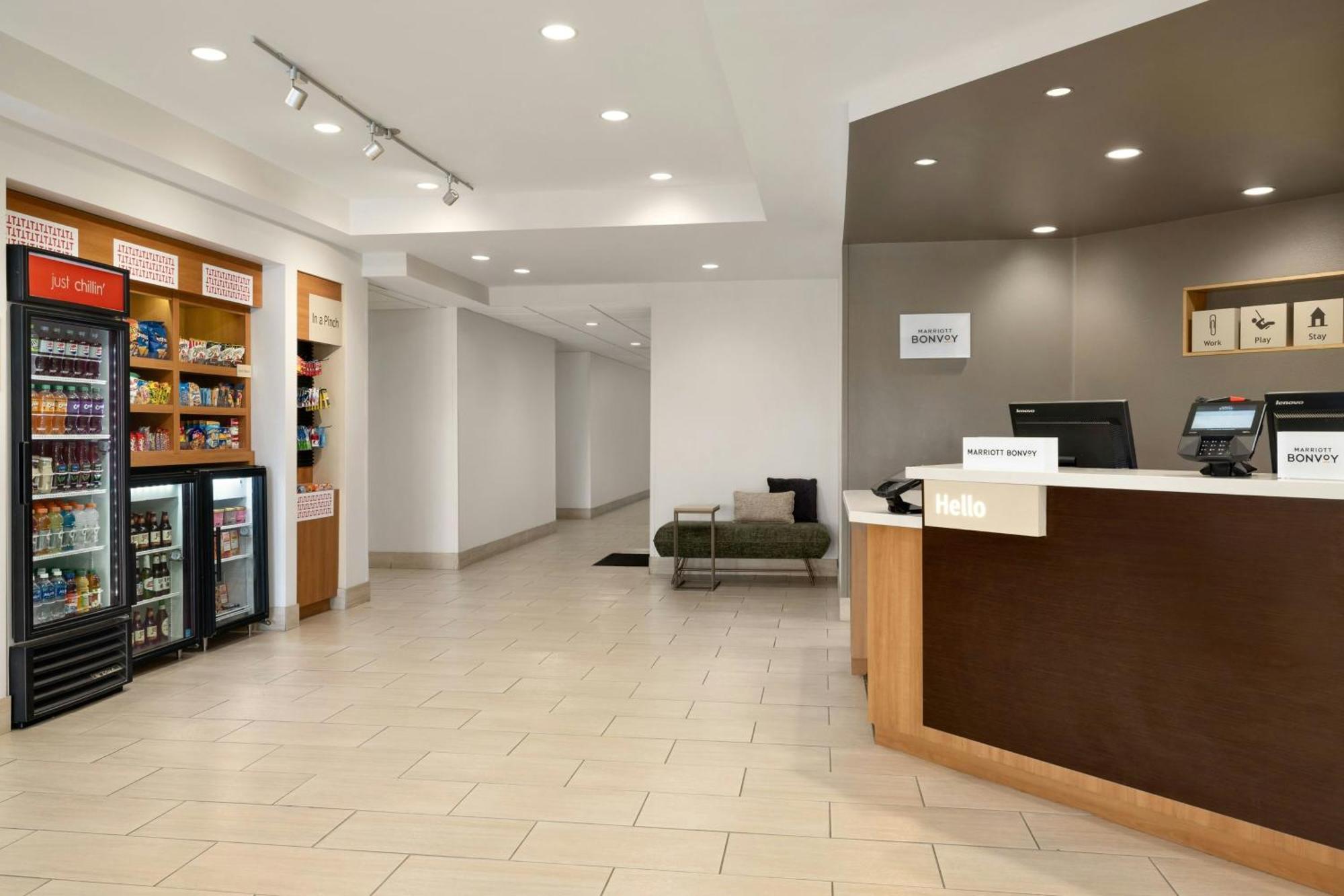 Towneplace Suites By Marriott Александрия Екстериор снимка