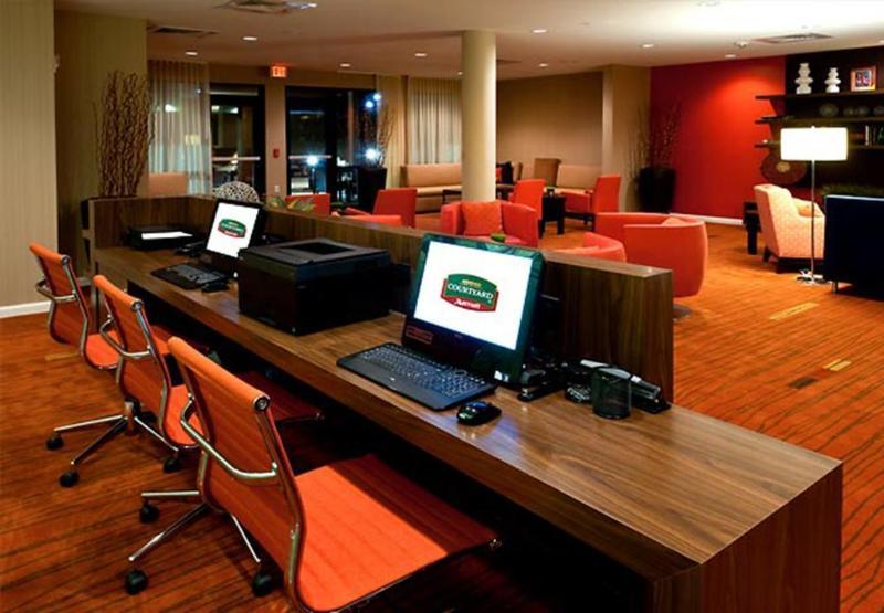 Towneplace Suites By Marriott Александрия Екстериор снимка