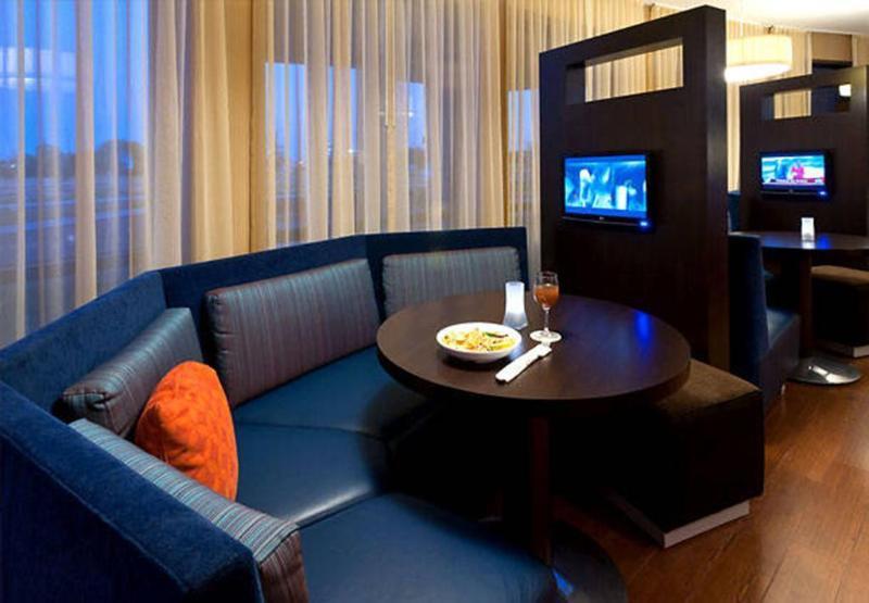 Towneplace Suites By Marriott Александрия Екстериор снимка